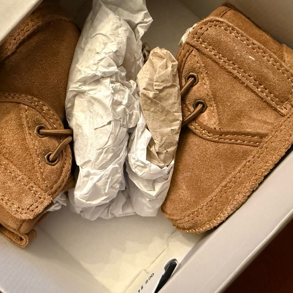 UGG Baby Neumel - Brown